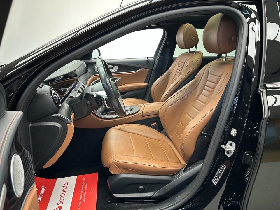 Mercedes E300 de 2,0 AMG Line stc. aut. 5d