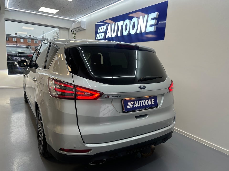 Ford S-MAX 2,0 TDCi 210 Titanium aut. 7prs 5d