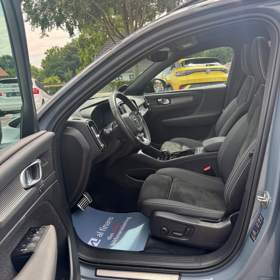 Volvo XC40 P8 ReCharge Twin Pro 5d