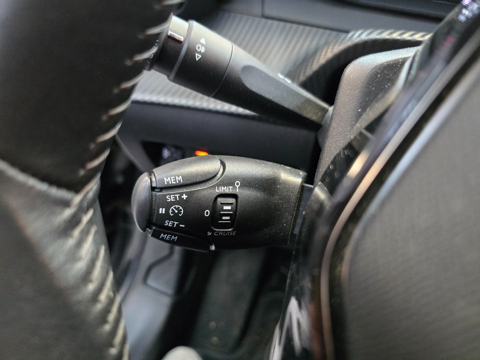 Peugeot 208 1,2 PureTech 100 Allure Grand 5d