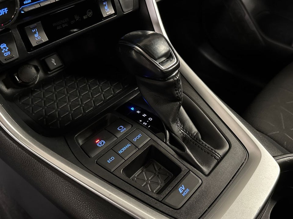 Toyota RAV4 2,5 Hybrid H3 MDS 5d