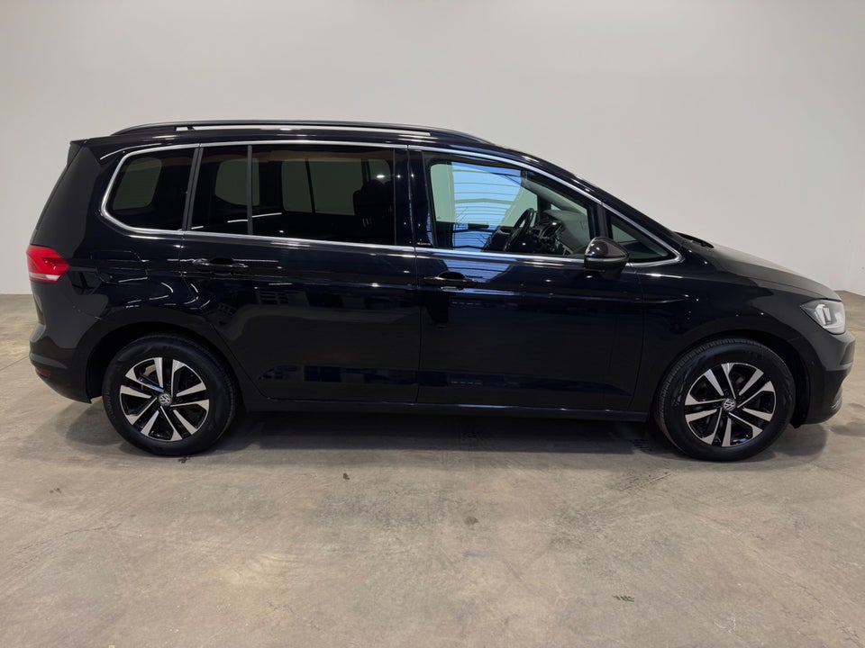 VW Touran 1,6 TDi 115 IQ.Drive DSG Van 5d