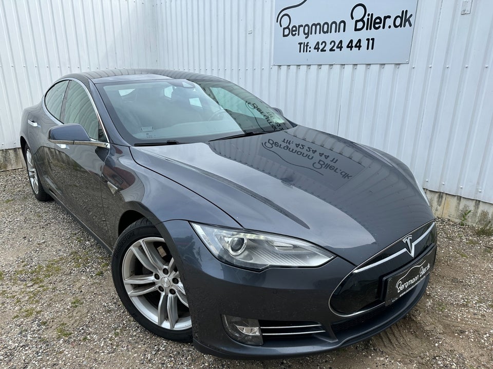 Tesla Model Y Long Range AWD 5d