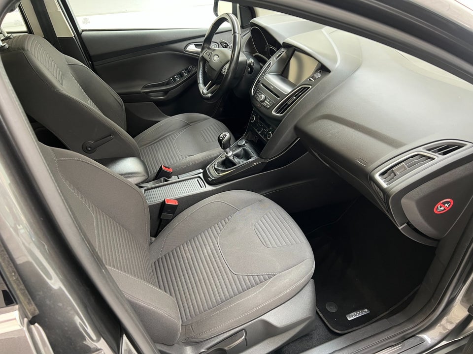 Ford Focus 1,0 SCTi 125 Titanium stc. 5d