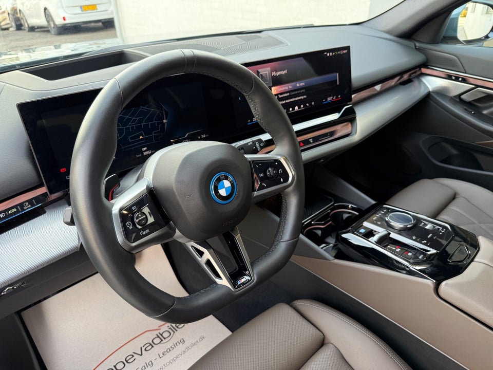 BMW i5 eDrive40 Touring M-Sport 5d