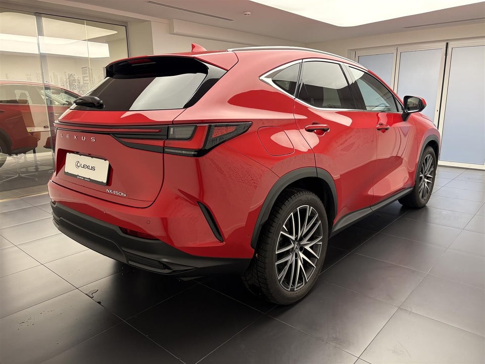 Lexus NX450h+ 2,5 Luxury aut. AWD 5d