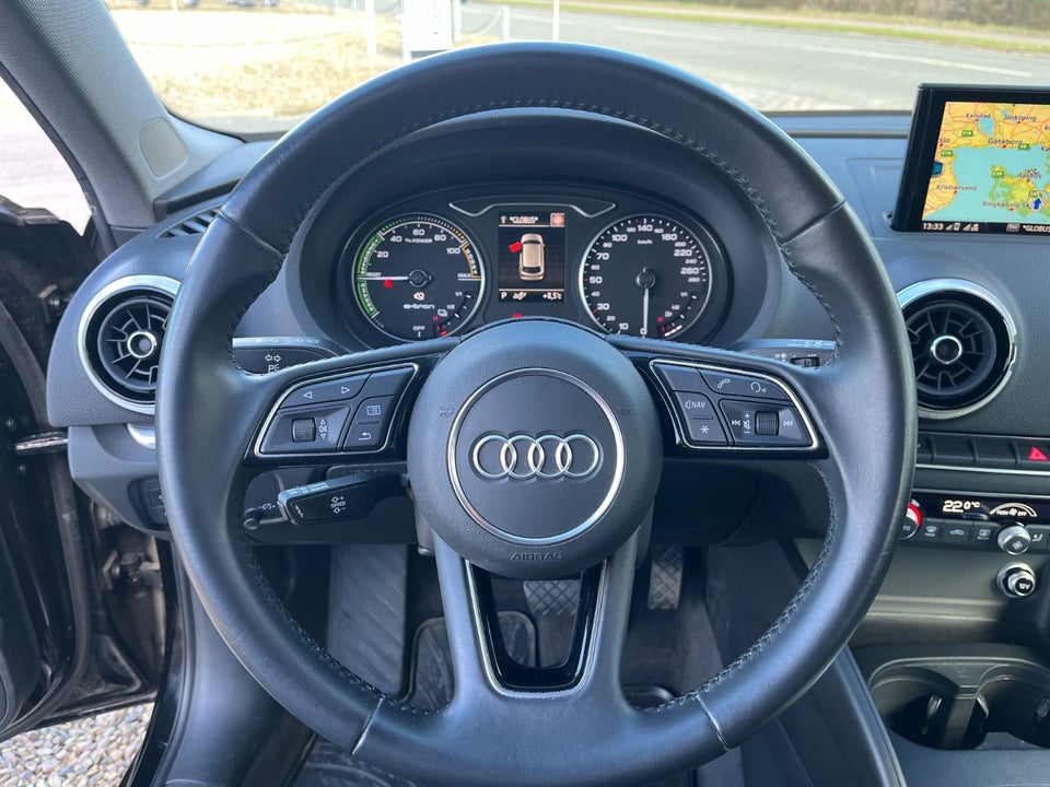 Audi A3 1,4 e-tron Sport Sportback S-tr. 5d