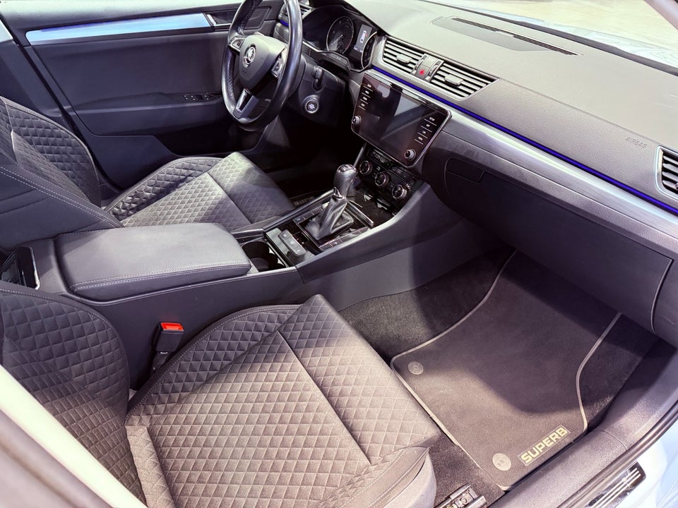 Skoda Superb 2,0 TDi 150 Style Combi 5d