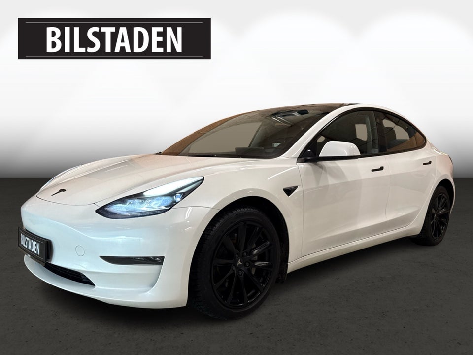 Tesla Model 3 Long Range AWD 4d