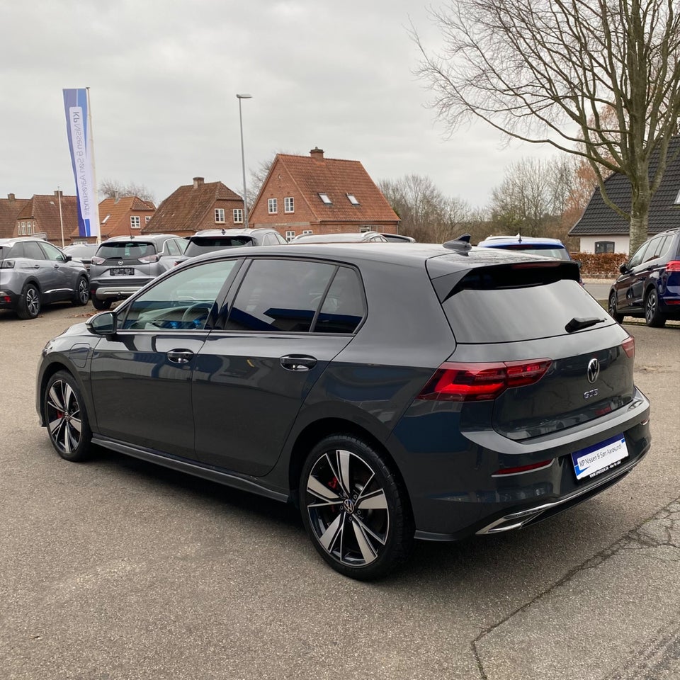 VW Golf VIII 1,4 GTE DSG 5d