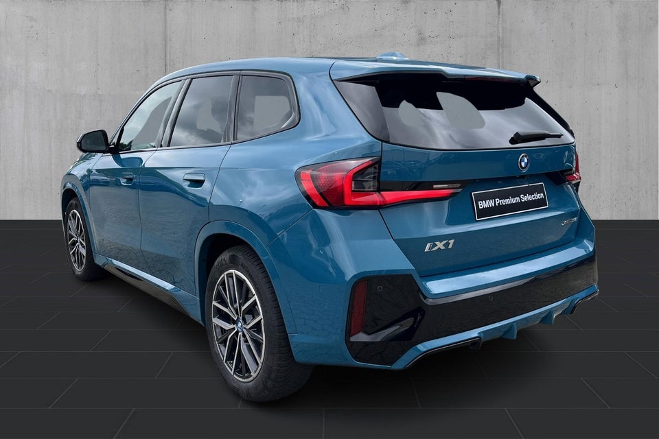 BMW iX1 xDrive30 M-Sport 5d