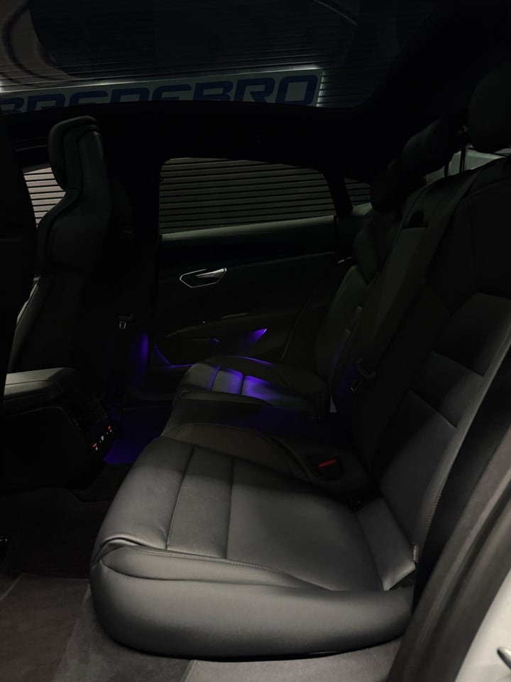 Audi e-tron GT pro quattro 4d