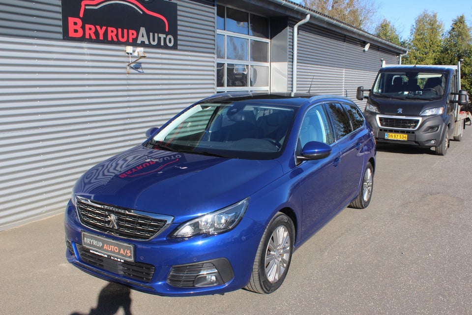 Peugeot 308 1,5 BlueHDi 130 Allure Sky SW 5d