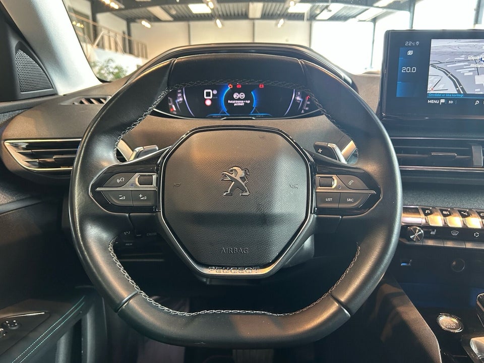 Peugeot 3008 1,5 BlueHDi First Selection EAT8 5d