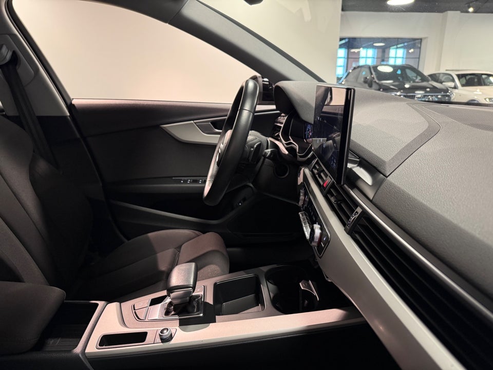 Audi A4 40 TFSi Prestige plus Avant S-tr. 5d