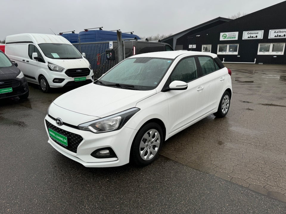 Hyundai i20 1,25 Life Van 5d