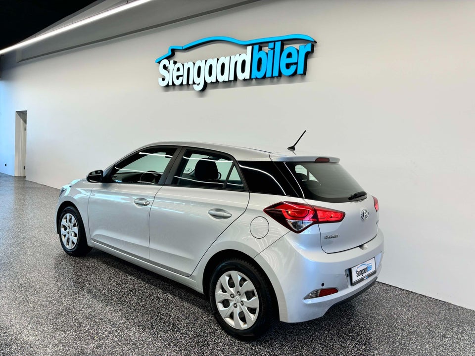 Hyundai i20 1,25 Spring 5d