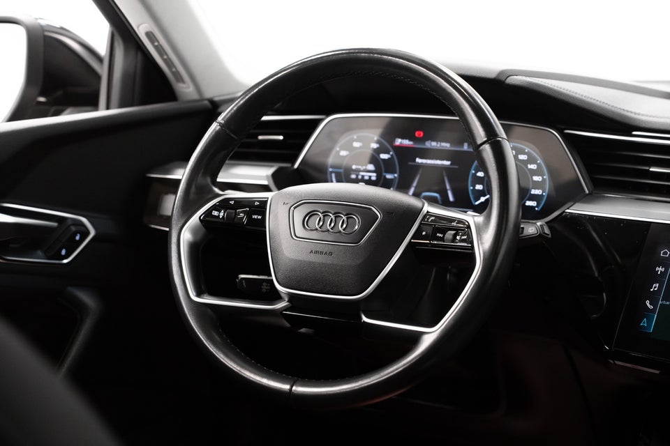 Audi e-tron 50 quattro 5d