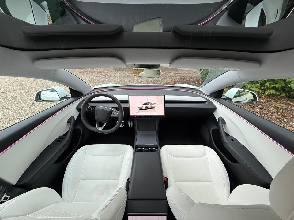 Tesla Model 3 RWD 4d