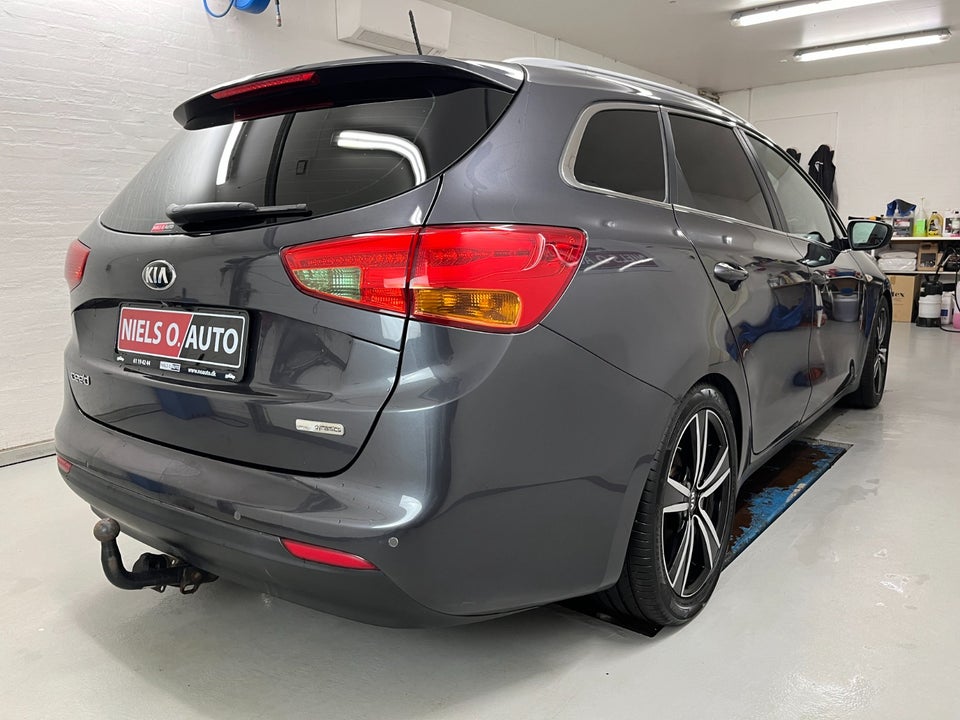 Kia Ceed 1,6 CRDi 128 Spring SW 5d