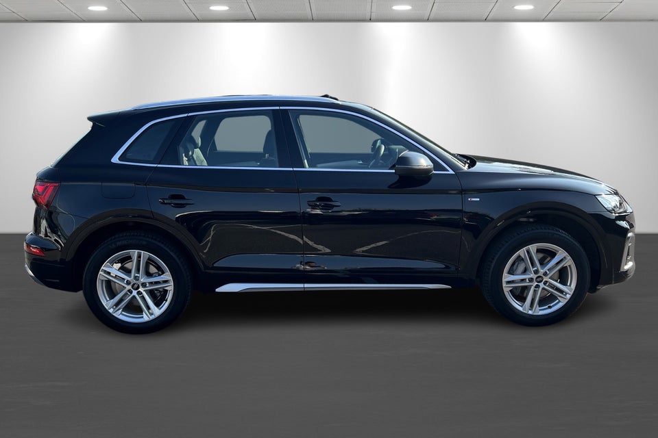 Audi Q5 50 TFSi e S-line quattro S-tr. 5d