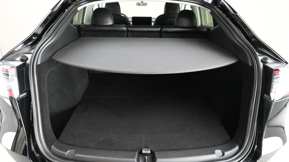 Tesla Model Y Long Range AWD 5d