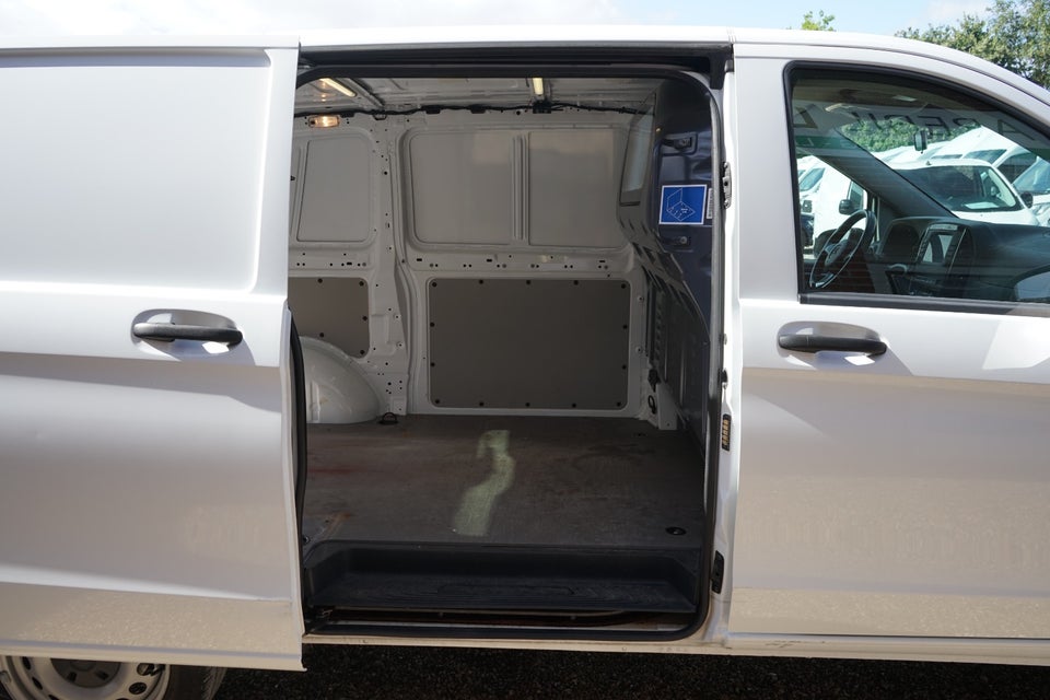 Mercedes Vito 114 2,0 CDi Kassevogn aut. K RWD