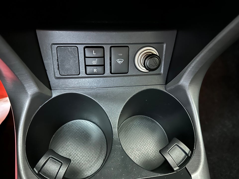 Toyota RAV4 2,2 D-4D 136 4x4 Van 5d