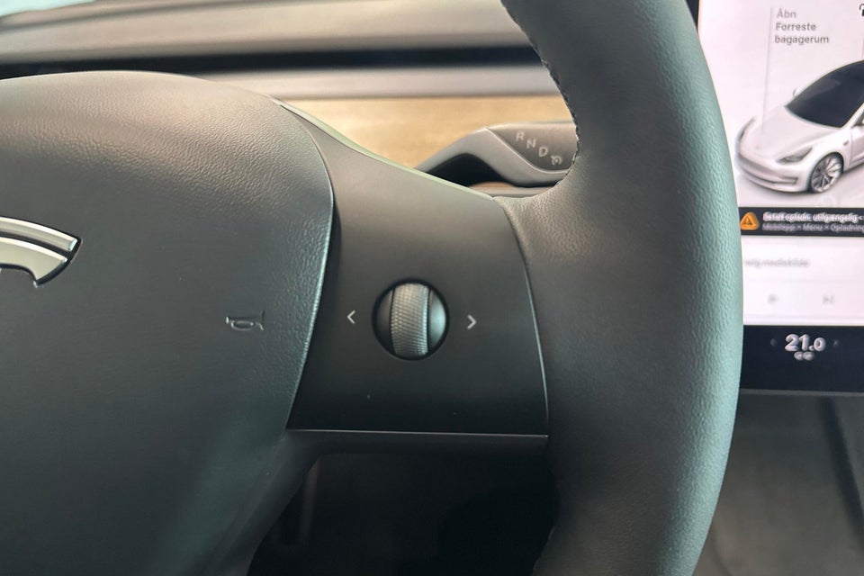 Tesla Model 3 Long Range AWD 4d