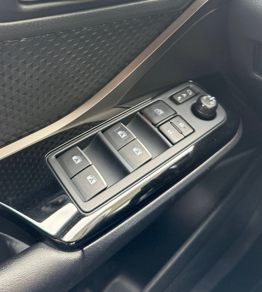 Toyota C-HR 1,8 Hybrid C-HIC CVT 5d
