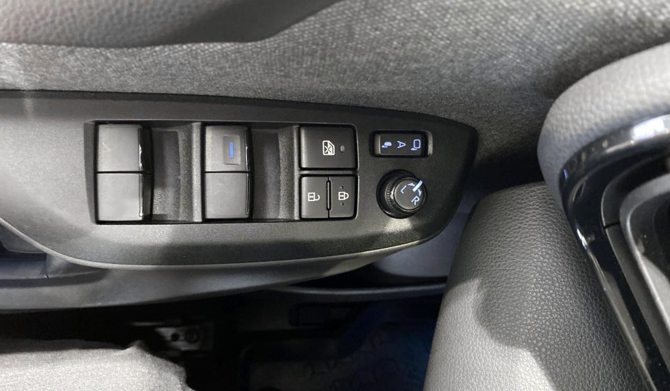 Toyota Yaris 1,5 Hybrid H3 Premier Edition e-CVT 5d