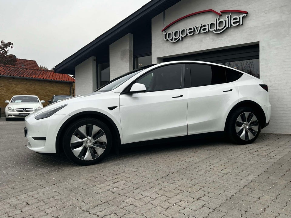 Tesla Model Y Long Range AWD 5d