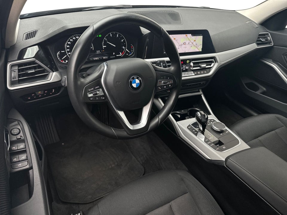 BMW 320d 2,0 Touring Connected aut. 5d