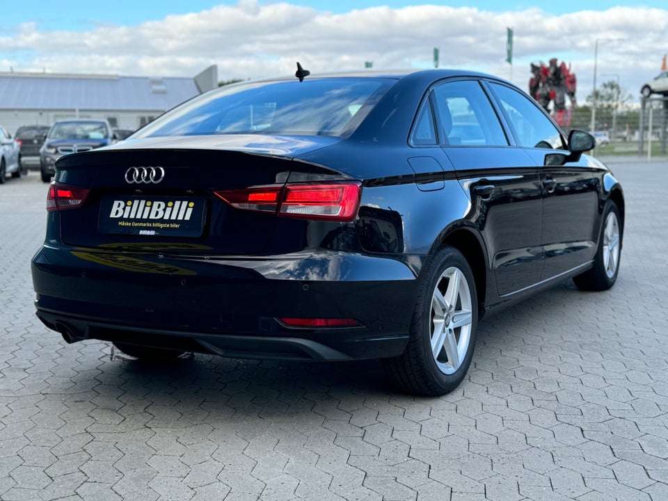 Audi A3 1,6 TDi 110 4d