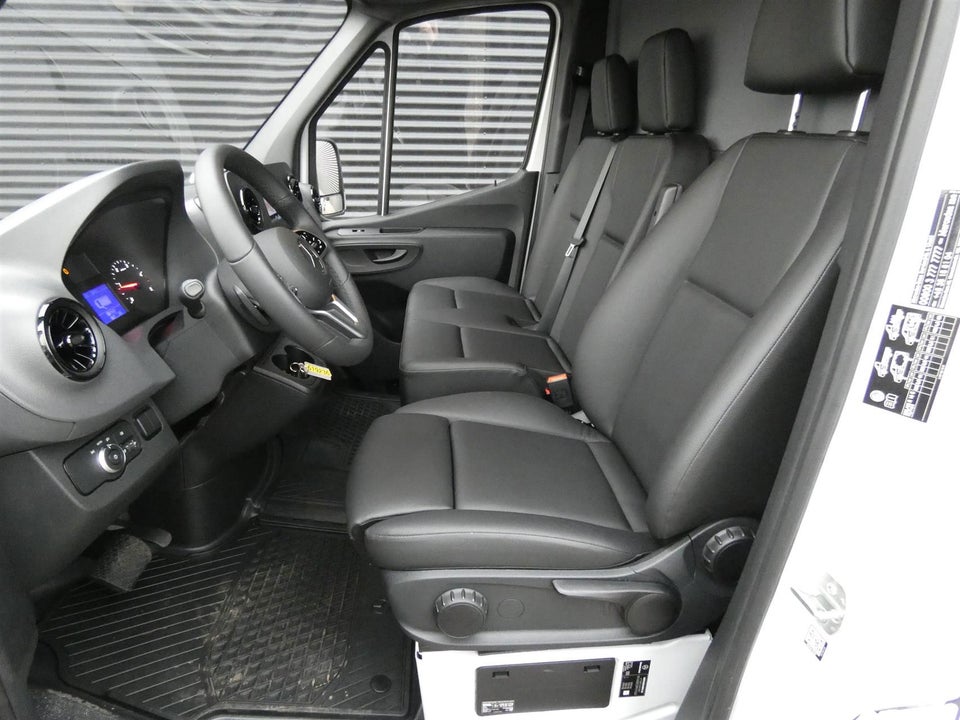 Mercedes Sprinter 317 2,0 CDi A2 Kassevogn aut. RWD