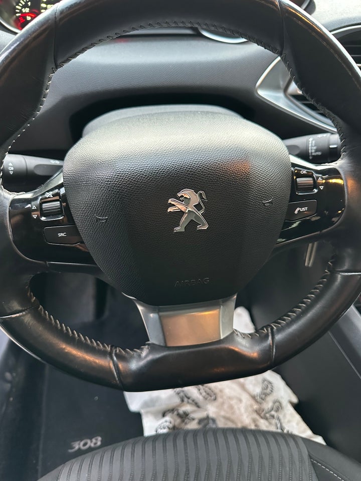 Peugeot 308 1,2 VTi 82 Active 5d