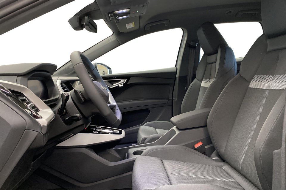 Audi Q4 e-tron 45 Progress 5d