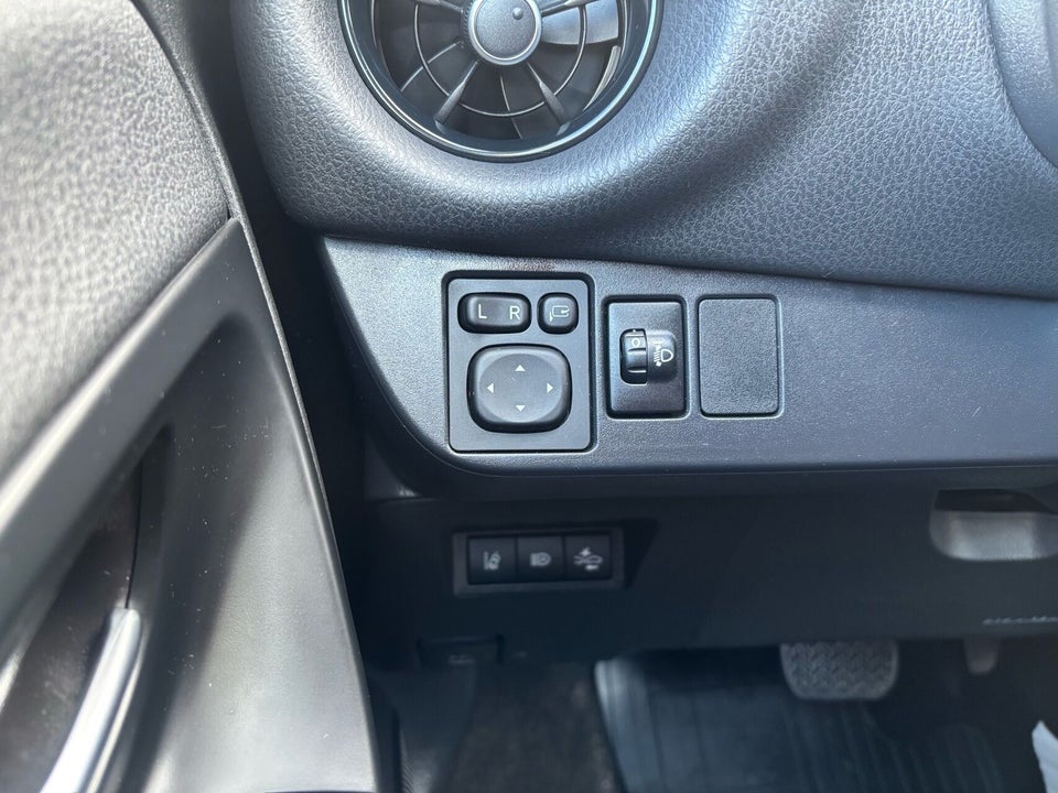 Toyota Yaris 1,5 Hybrid H3 Limited e-CVT 5d