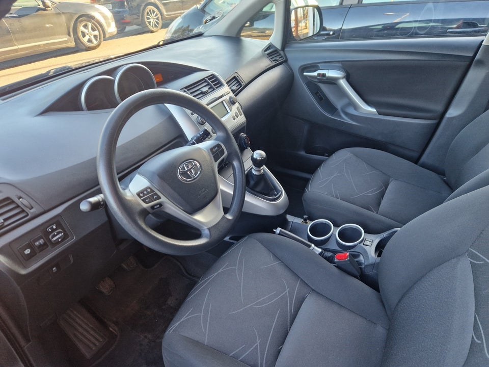 Toyota Verso 1,6 T1 7prs 5d