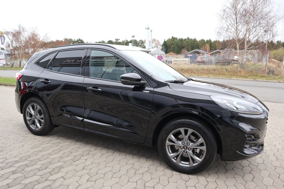 Ford Kuga 2,5 PHEV ST-Line X CVT 5d