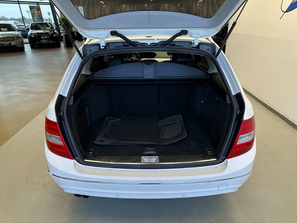 Mercedes C200 2,2 CDi Avantgarde stc. aut. BE 5d