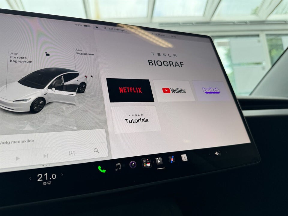 Tesla Model 3 Long Range RWD 4d