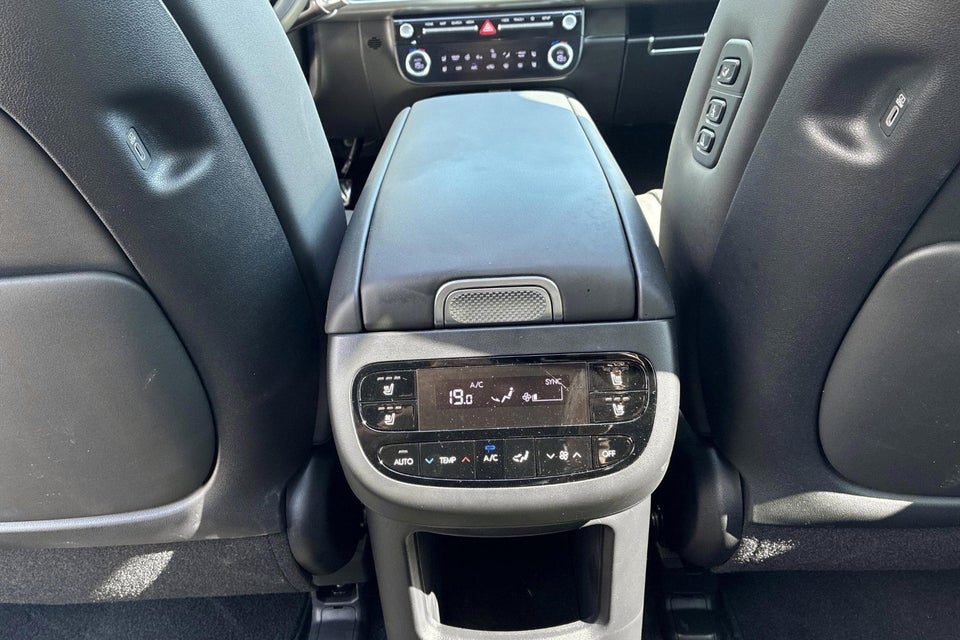 Hyundai Ioniq 9 110 Calligraphy 4WD 7prs 5d