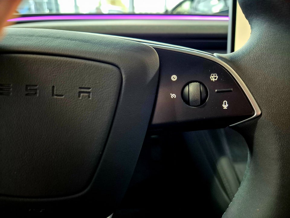 Tesla Model 3 RWD 4d