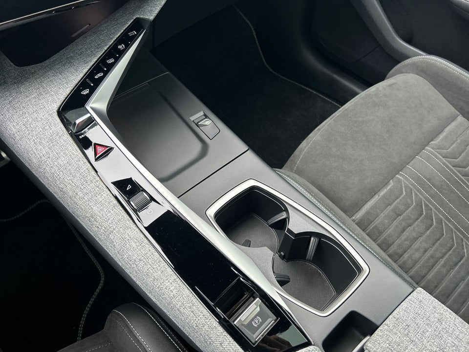 Peugeot e-5008 77 GT 7prs 5d