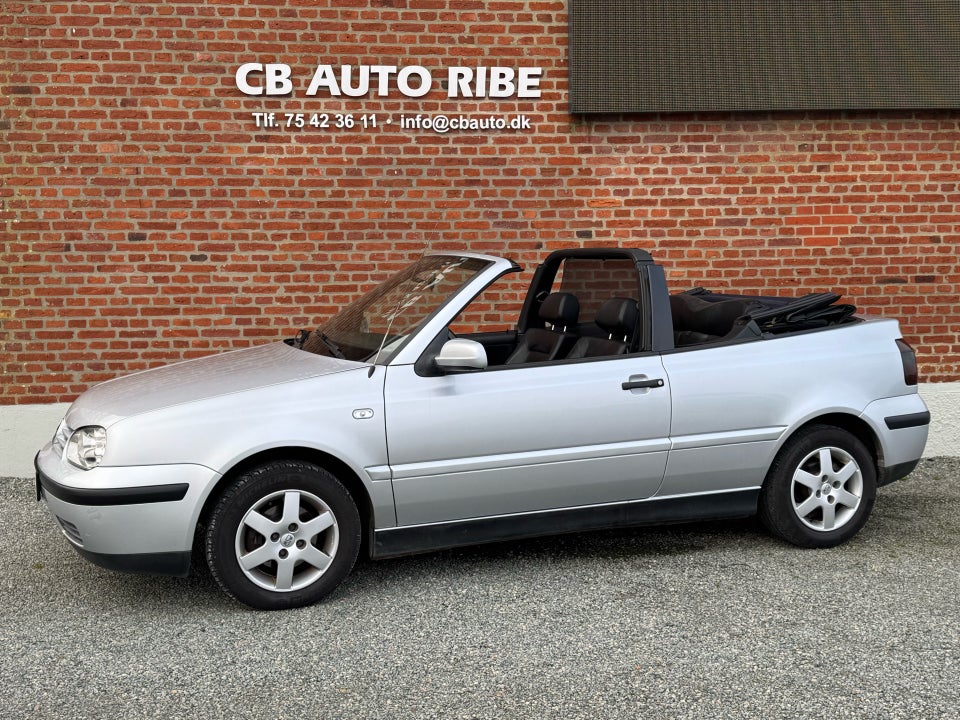 VW Golf IV 2,0 Highline Cabriolet 2d