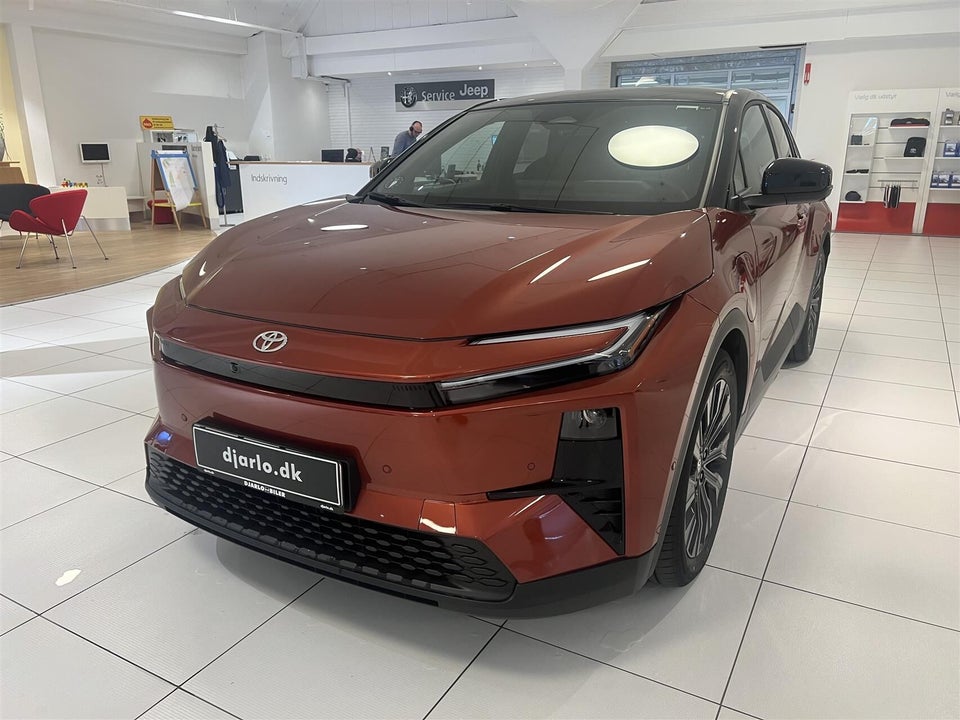 Toyota C-HR+ 77 Executive AWD 5d