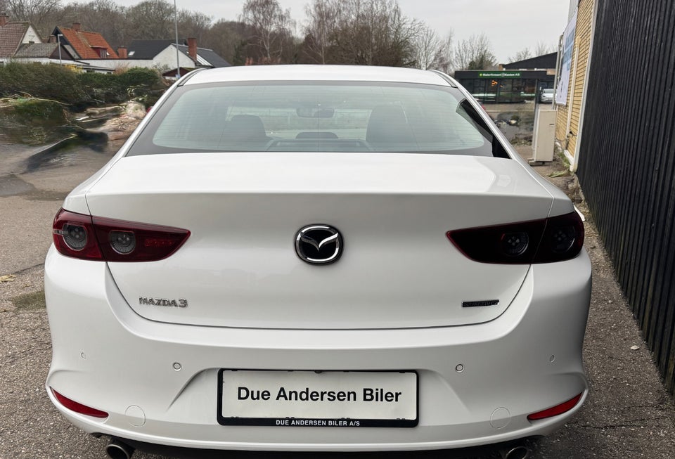 Mazda 3 2,0 SkyActiv-G 122 Sky aut. 4d