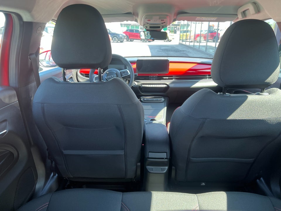Fiat 600e 54 (RED) 5d