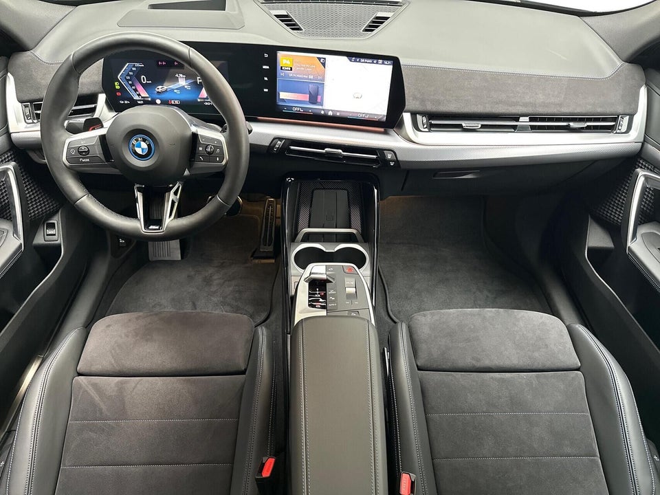 BMW iX2 xDrive30 M-Sport 5d